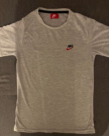 T.shirt NIKE