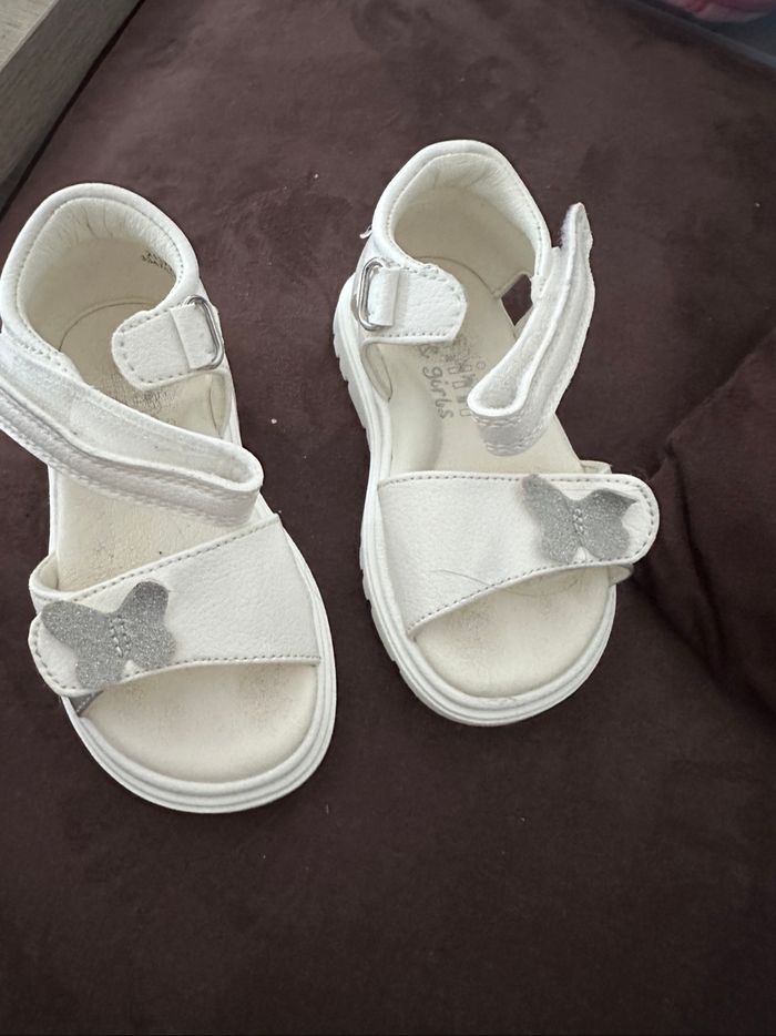 Sandalettes 22 - photo numéro 3