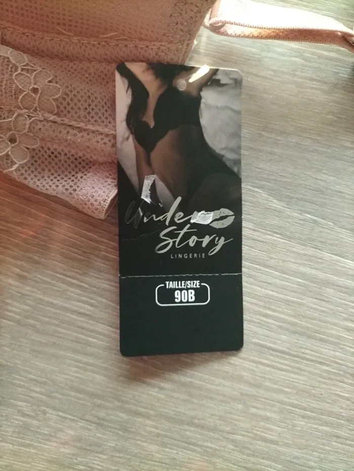 Soutien gorge neuf - photo numéro 4