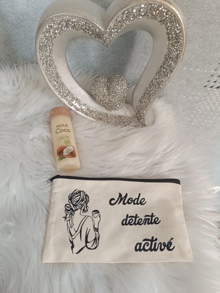 Lot huile de coco+ trousse