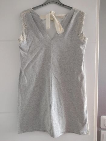 Robe grise