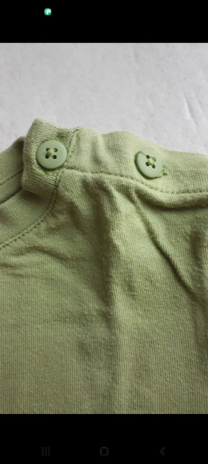 Tee shirt vert - photo numéro 2