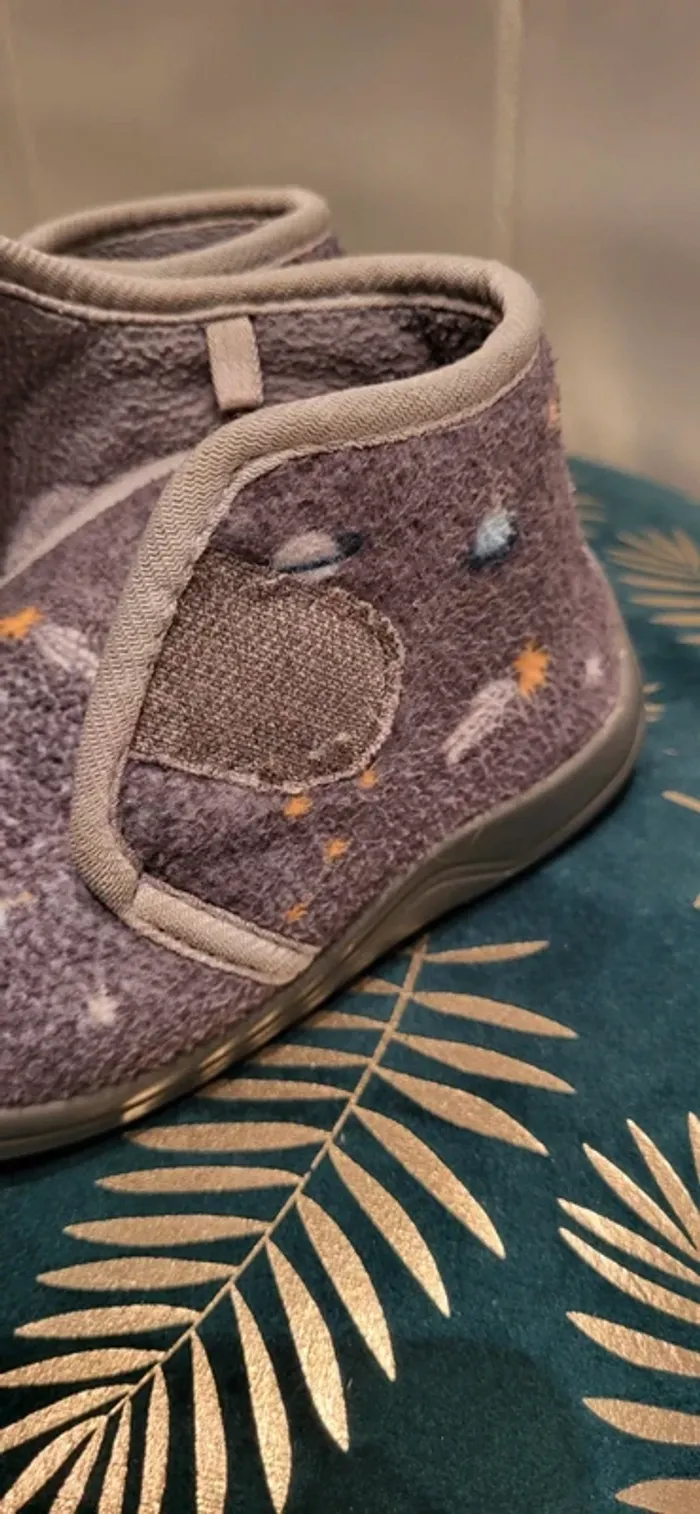 Chaussons taille 25 - photo numéro 4