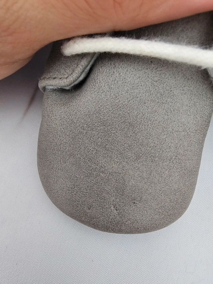 Paire de chaussures 6/9 mois - photo numéro 5