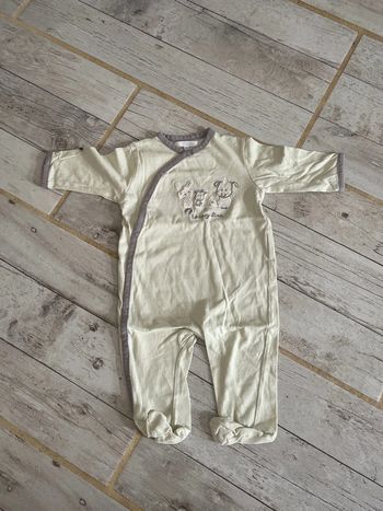 Très joli pyjama fin 9 mois garçon