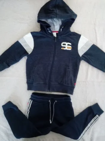 Sweat + Pantalon Okaïdi bleu 3 ans (réf interne B7)(familleac72)