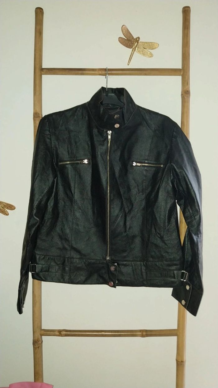 Blouson/ Perfecto/ Veste en cuir véritable noir état neuf  Taille 38 - photo numéro 15