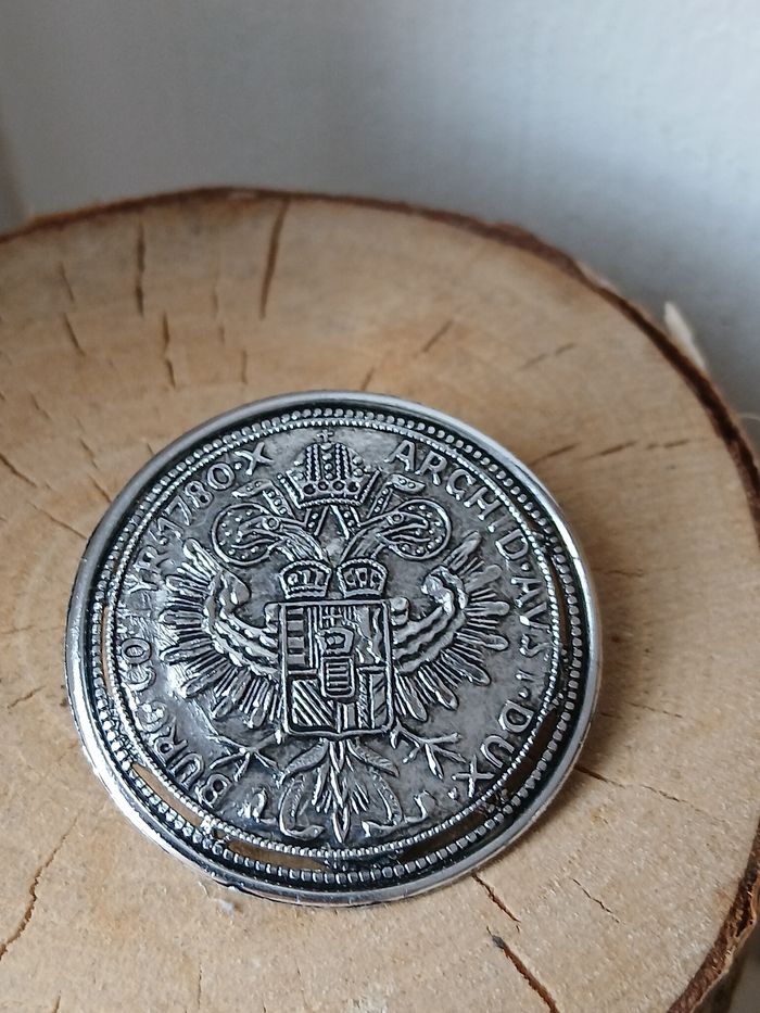 Broche pièce autrichienne