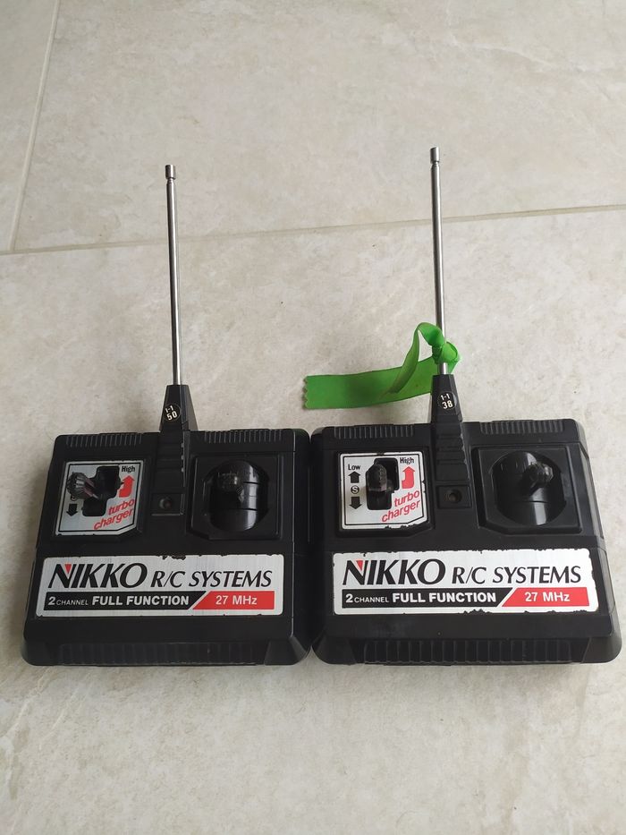 Lot de 2 voitures télécommandée Nikko Turbo Panther. - photo numéro 8