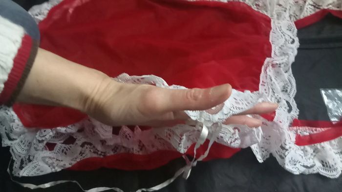 Nuisette rouge a dentelle - photo numéro 8