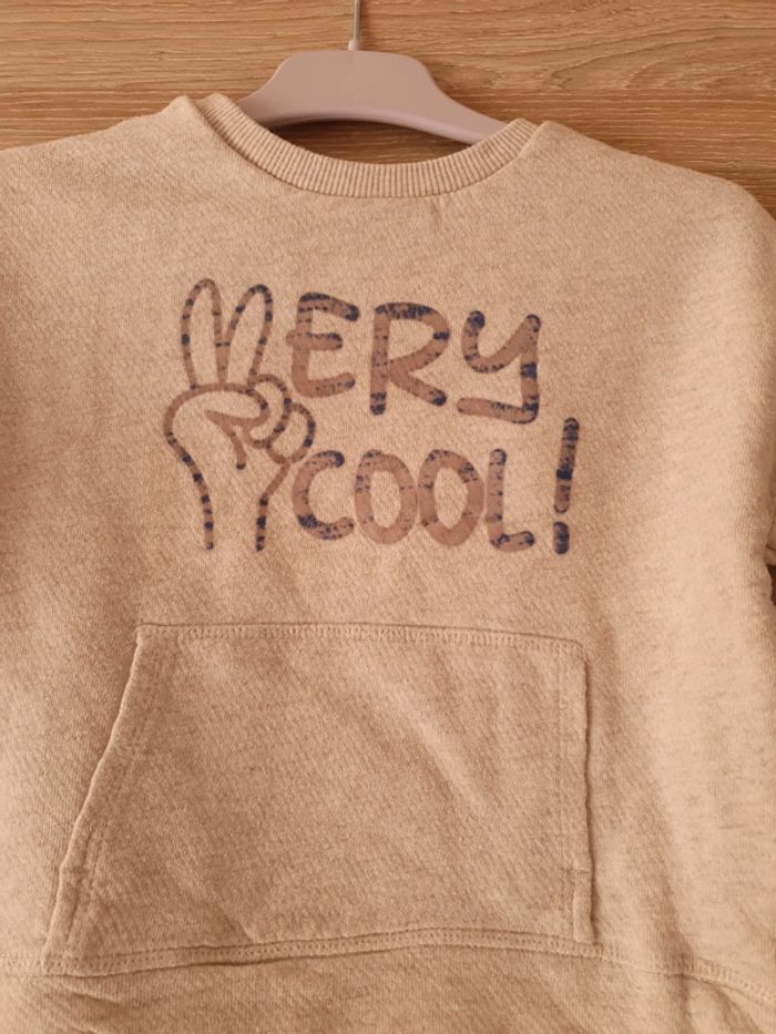Pull léger 4 ans - photo numéro 2