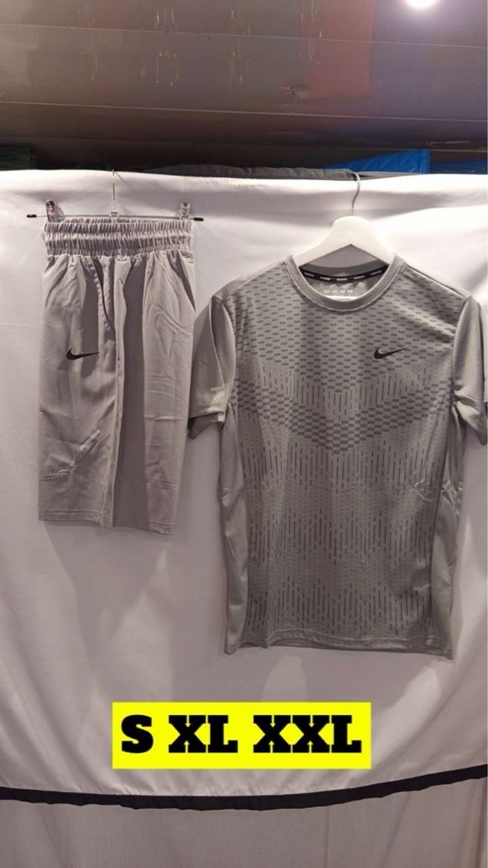 Ensemble short tshirt - photo numéro 2