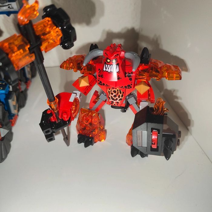 Lego Nexo knights 70322 porte tour d'Axl - photo numéro 3