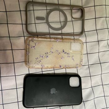 3 coques iPhone 11