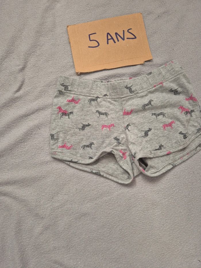 Short kiabi 5 ans - photo numéro 2