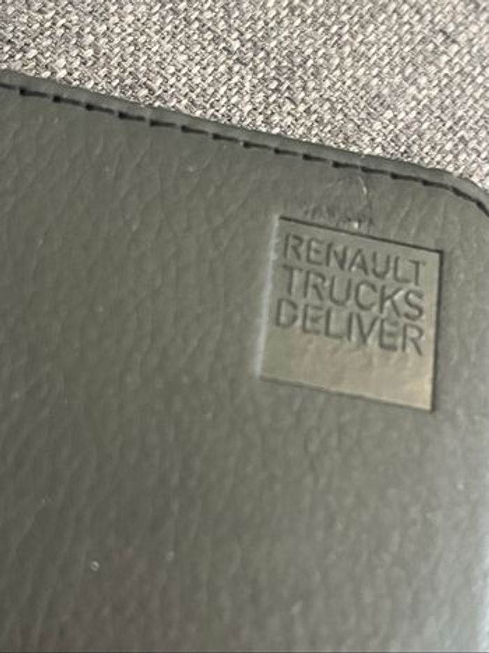 Housse Mobilis pour iPad C2 – Neuf sous emballage - photo numéro 5