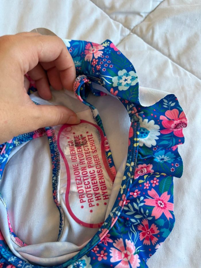 Bas de maillot de bain enfant fille bleu volant motif fleurs Penti taille 5/6 ans neuf - photo numéro 5