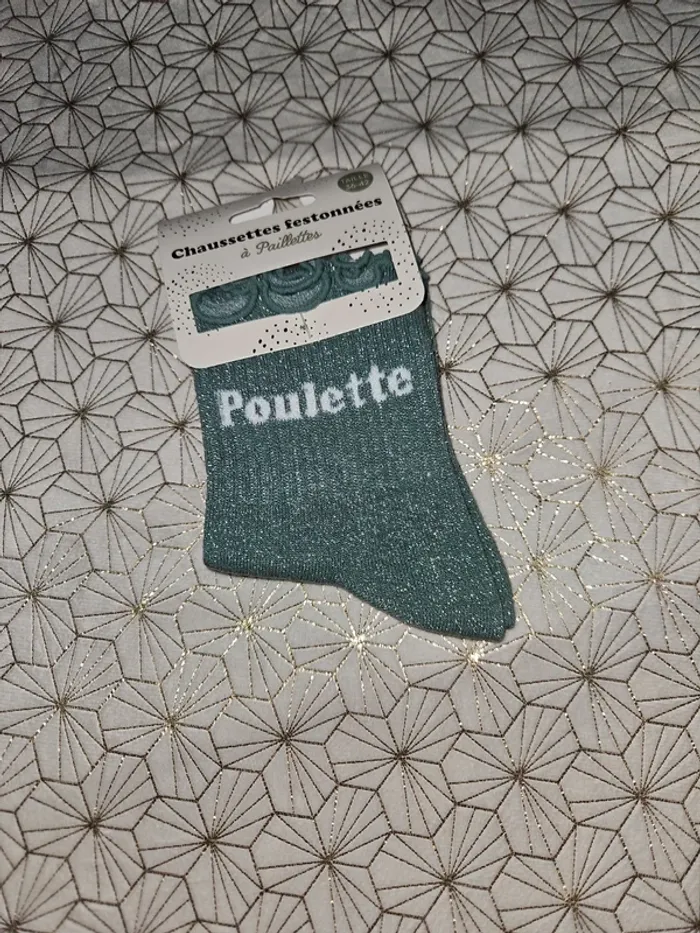 Chaussettes festonnées poulette