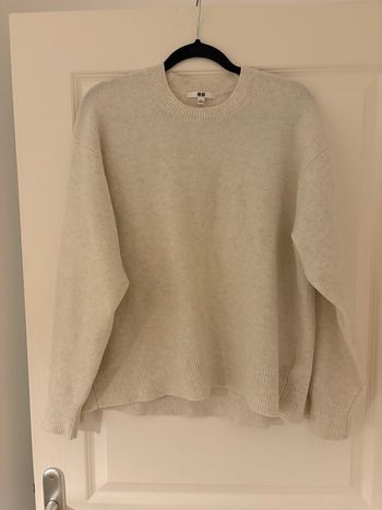 Pull uniqlo blanc cassé