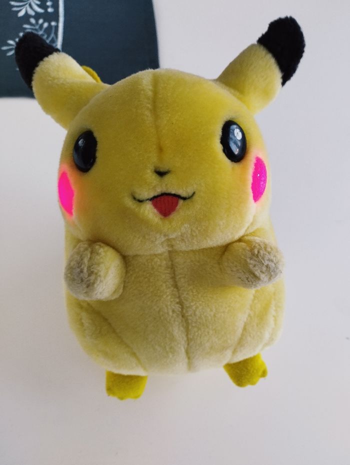 Peluche pokémon Pikachu - photo numéro 8