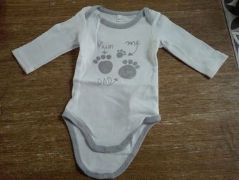 Body bébé 6 mois mixte fille garçon blanc gris maman papa moi Mum dad neuf