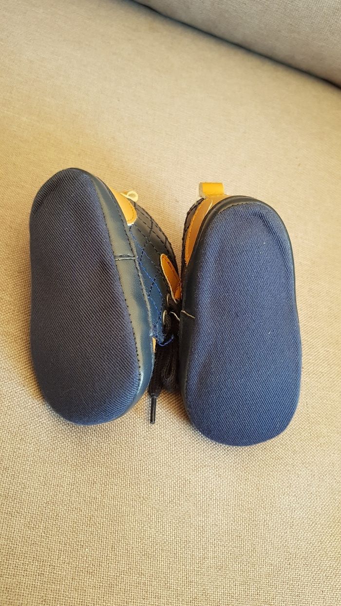 Chaussons bébé 3 -6 mois - photo numéro 2