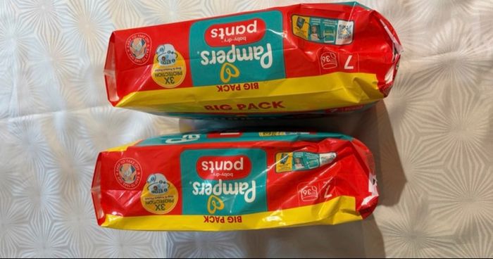 Lot 2 paquets de couches Pampers pants taille 7 - photo numéro 5