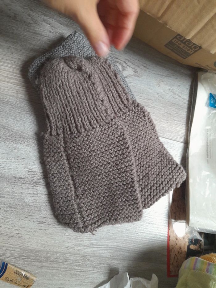 Chausson fait main en laine - photo numéro 3