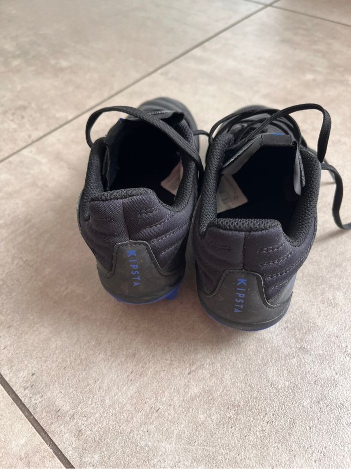 Crampons de foot, pointure 32 - photo numéro 5
