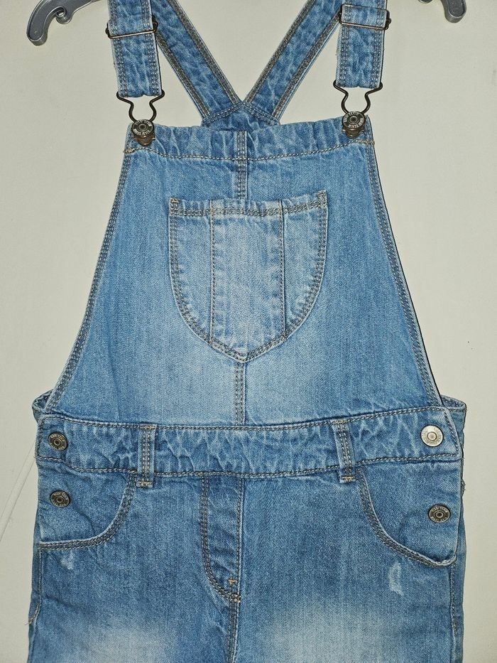 Salopette short Neuve 8 ans Kiabi - photo numéro 2