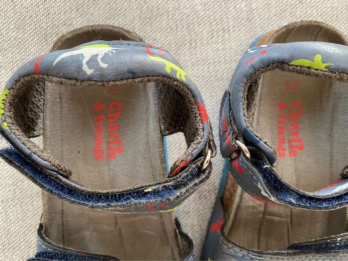 Nus pieds dinosaures taille 24 - photo numéro 2