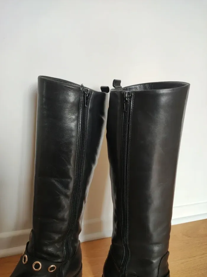 Bottes noires et dorées - très bon état - 39 - photo numéro 6