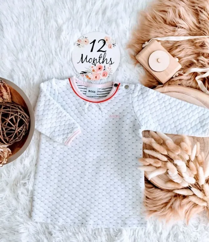 Robe molleton boss+chaussettes hautes rose et barrettes cheveux fille 12 mois 🎀 - photo numéro 2