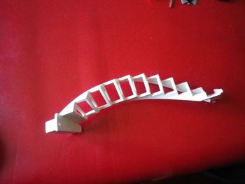 PIECE DETACHEE ESCALIER