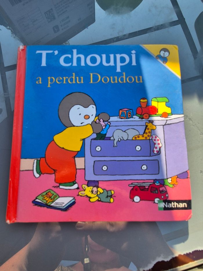 Livre "Tchoupi a perdu son doudou " n°23