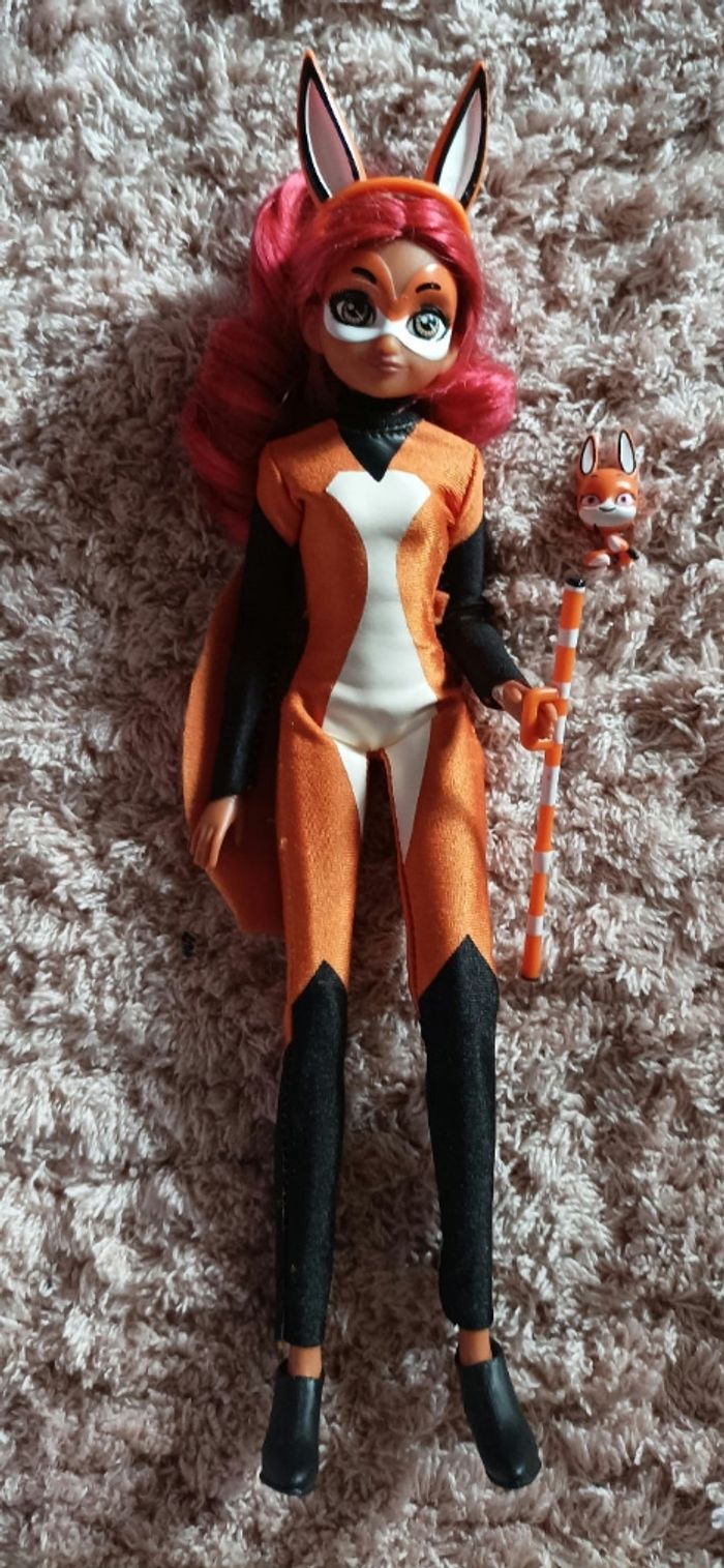 Lot de 2 poupées Miraculous Lady Bug et Rena Rouge - photo numéro 4
