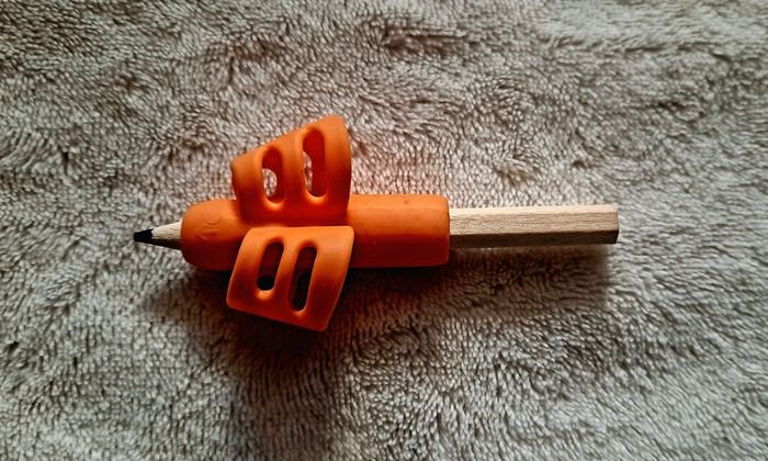 Lot porte crayons Guide Doigt Droitier Gaucher - photo numéro 5