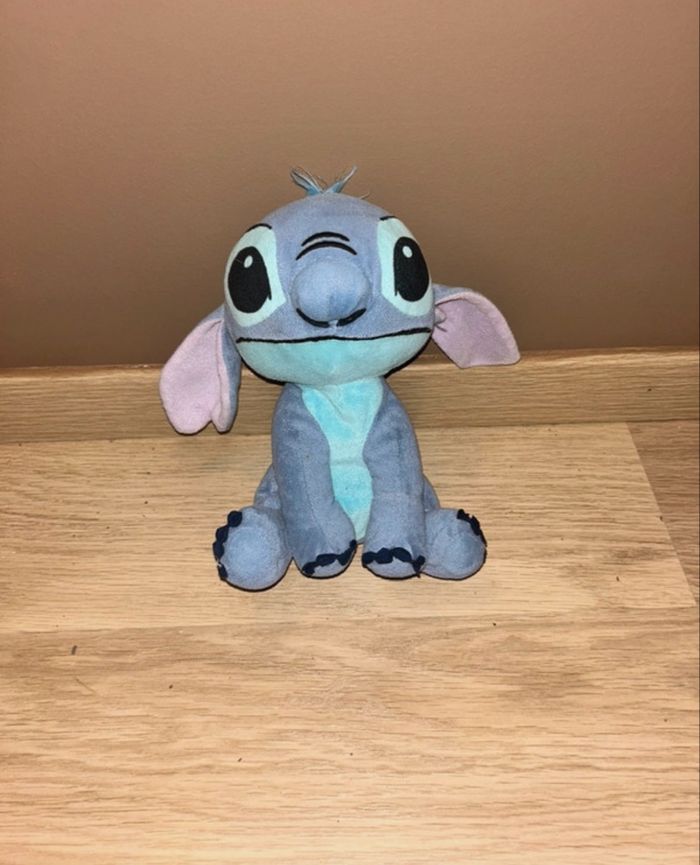 Peluche Disney Stitch 18 cm