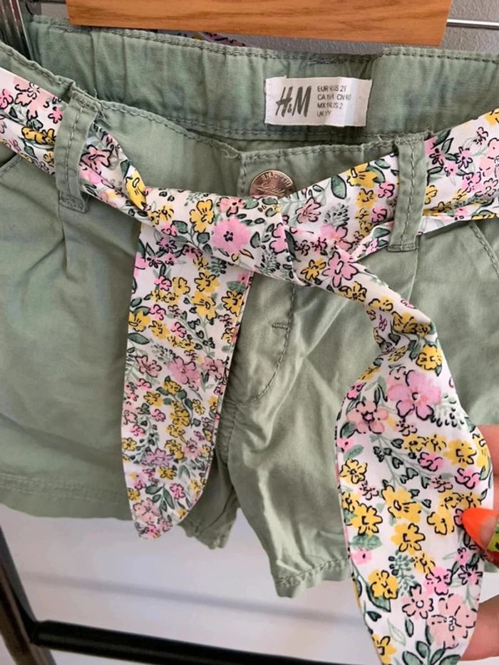 Short - H&M 👧🏼 2 ans (92 cm) - photo numéro 3