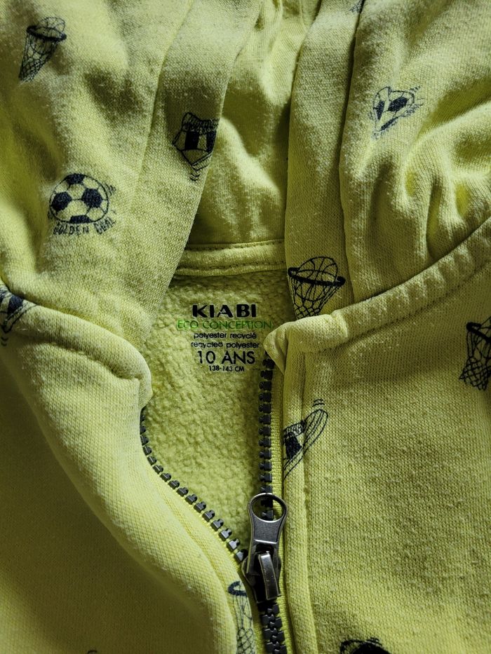 Gilet zippé à capuche - photo numéro 2