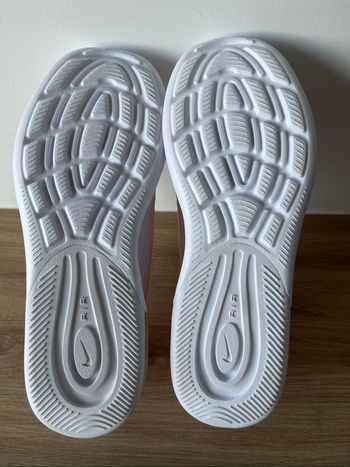 Baskets  Nike air Max axis