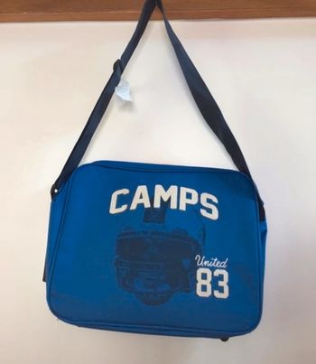 Cartable besace Camps neuf Largeur 38 cm, hauteur 30 cm et profondeur 11 cm