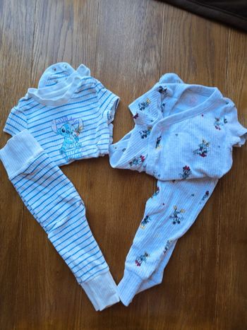 Lot de 2 ensembles Disney Stitch et minnie et mickey