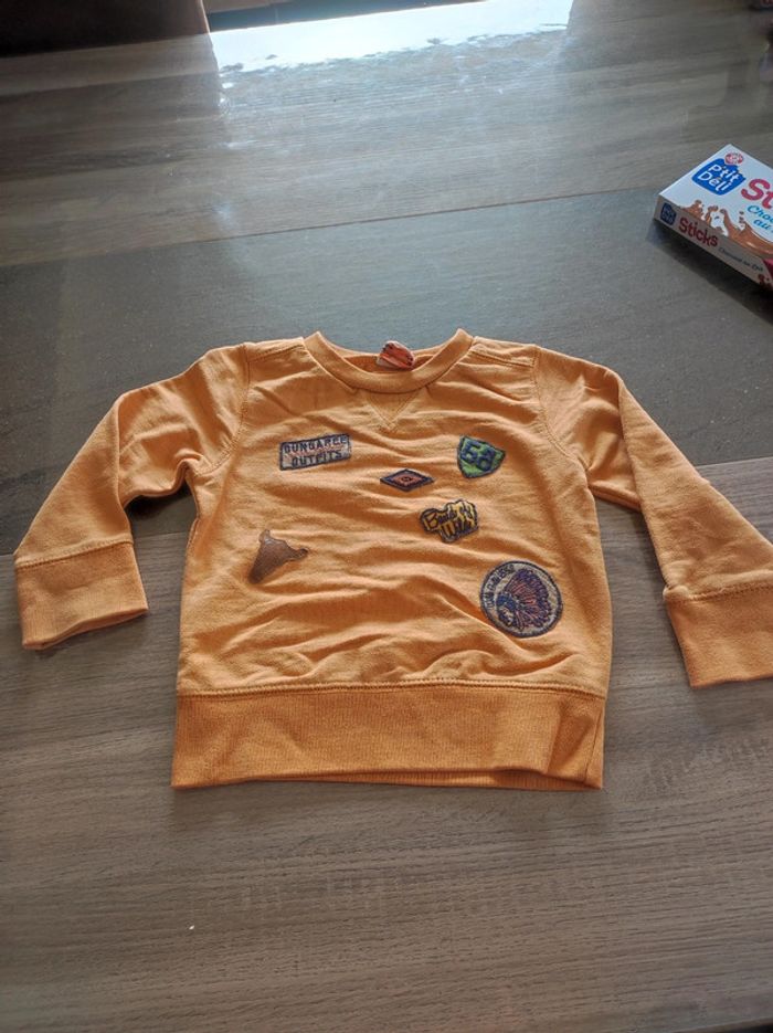 Lot 19 pulls / gilets / vestes - photo numéro 2