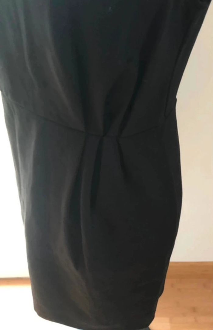 325 - Robe noire - photo numéro 3