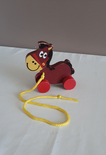 Cheval en bois à tirer