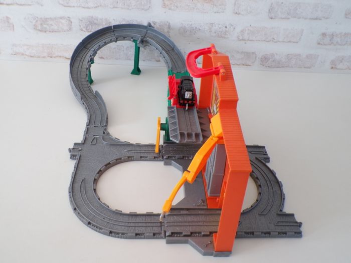 Circuit de train Thomas et ses amis - Usine diesel de Vicarstown - photo numéro 7