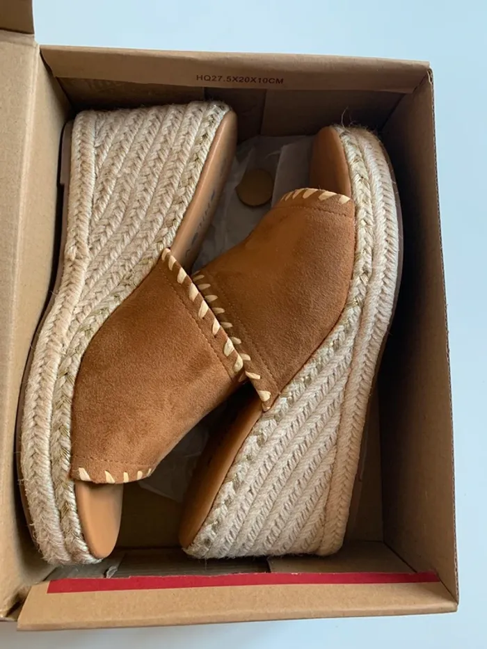 Chaussures compensées taille 40 - photo numéro 6