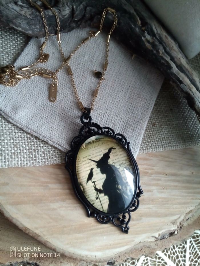 Collier pendentif sorcière et pierre d'obsidienne - photo numéro 2
