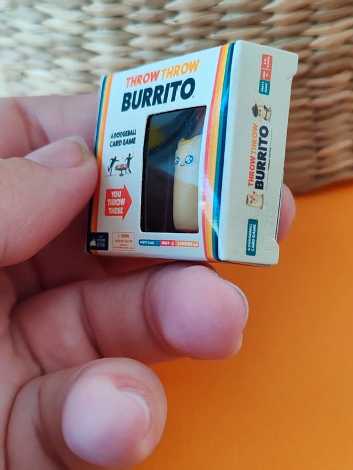 Jeu de société Throw Throw burrito -mini brands - photo numéro 3